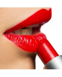 Maquillage lèvres : rouge à lèvres, gloss, baumes à lèvres